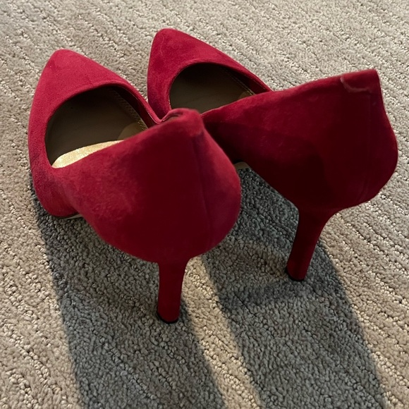 NEW Jessica Simpson Red Suede High Heels - Picture 3 of 4